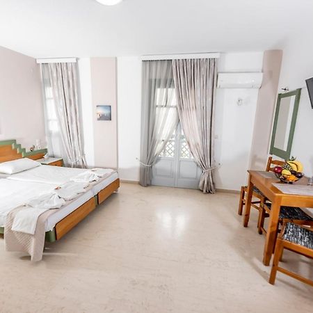 הרסוניסוס Helen Suites מראה חיצוני תמונה