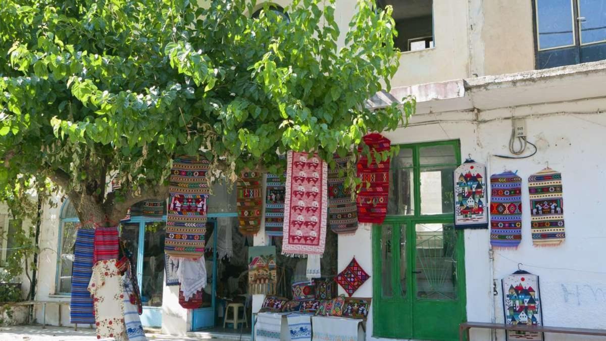 הרסוניסוס Helen Suites מראה חיצוני תמונה
